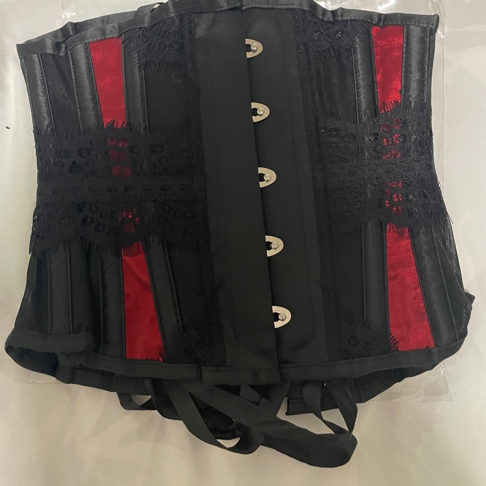 Black Red Satin Corset NEW runs small size 20” best for natural waist 22-23”